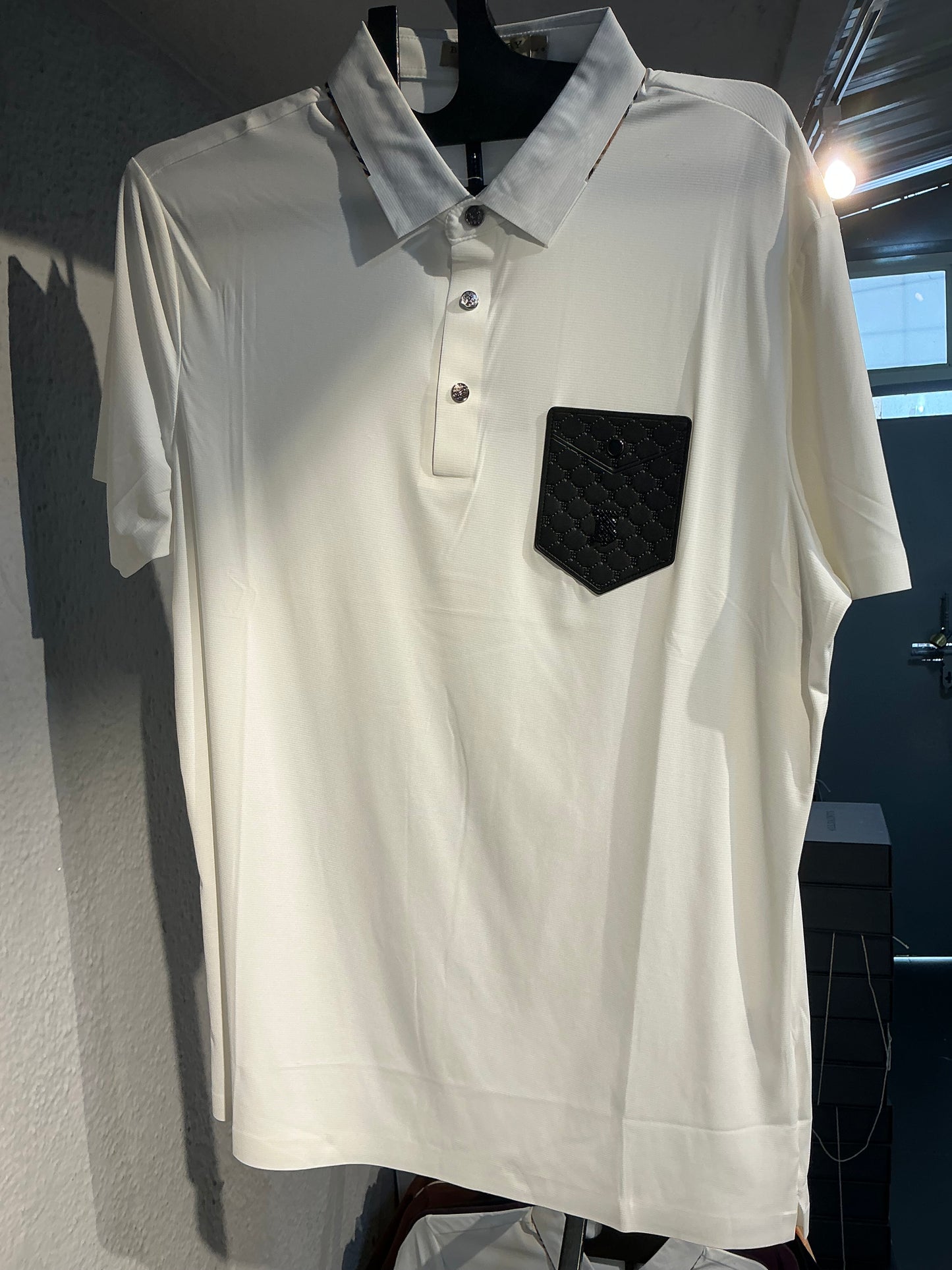Mens collar tshirt(m)