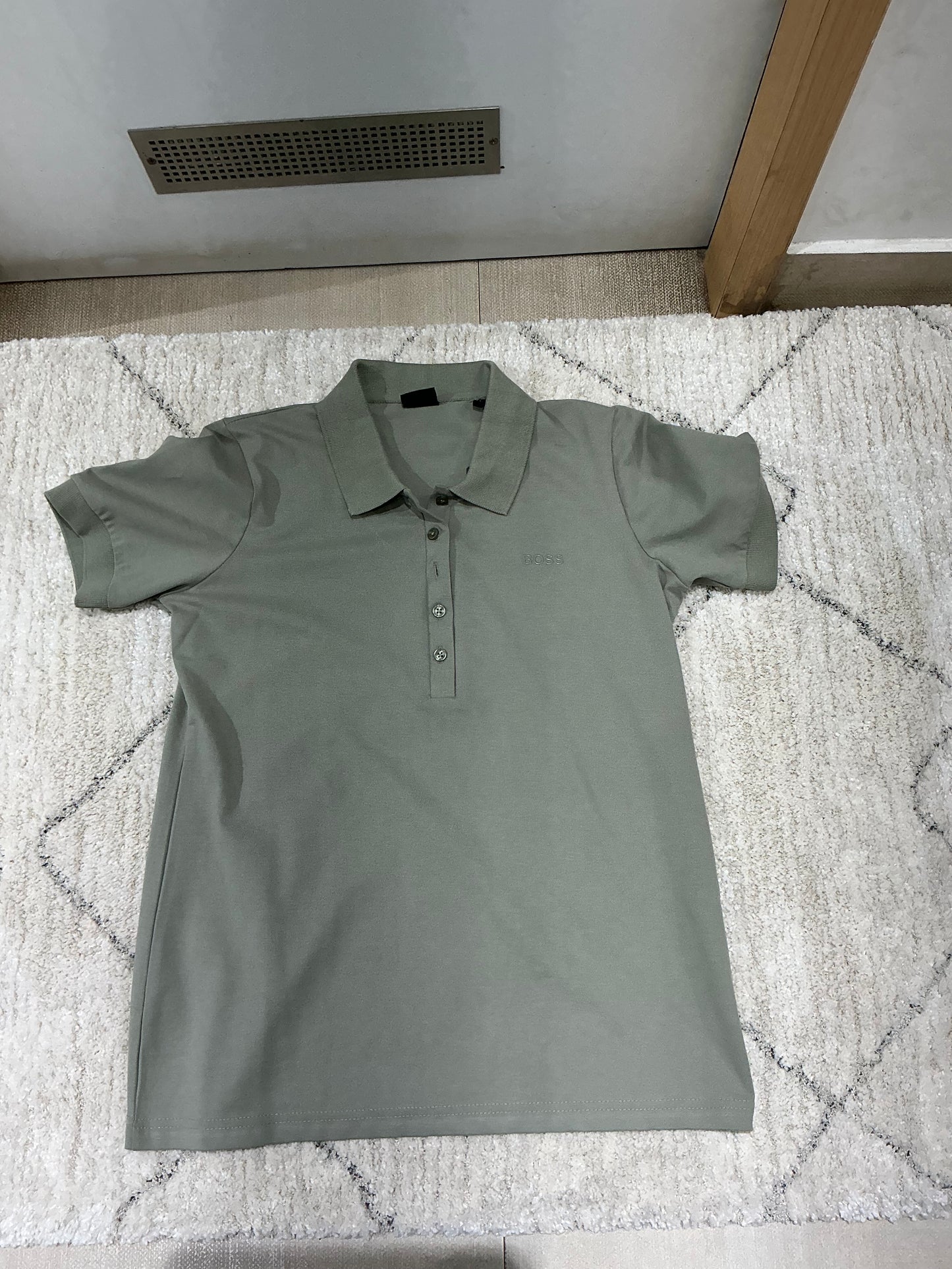 Ladies collar tshirt (L)