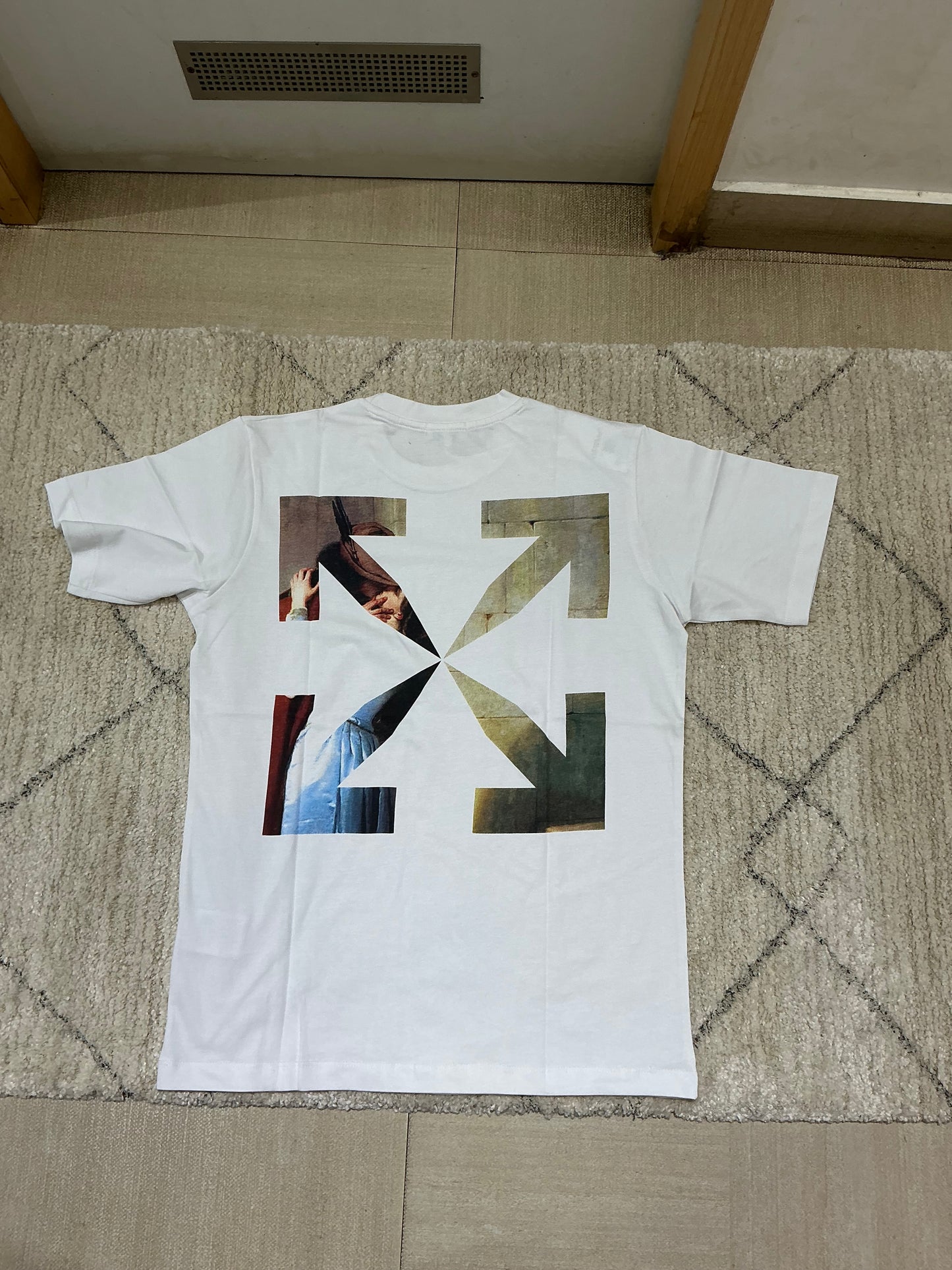 Men’s round neck T-shirts