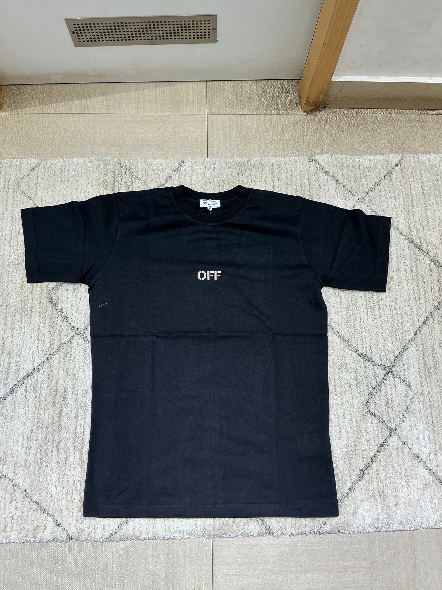 Men’s round neck T-shirts