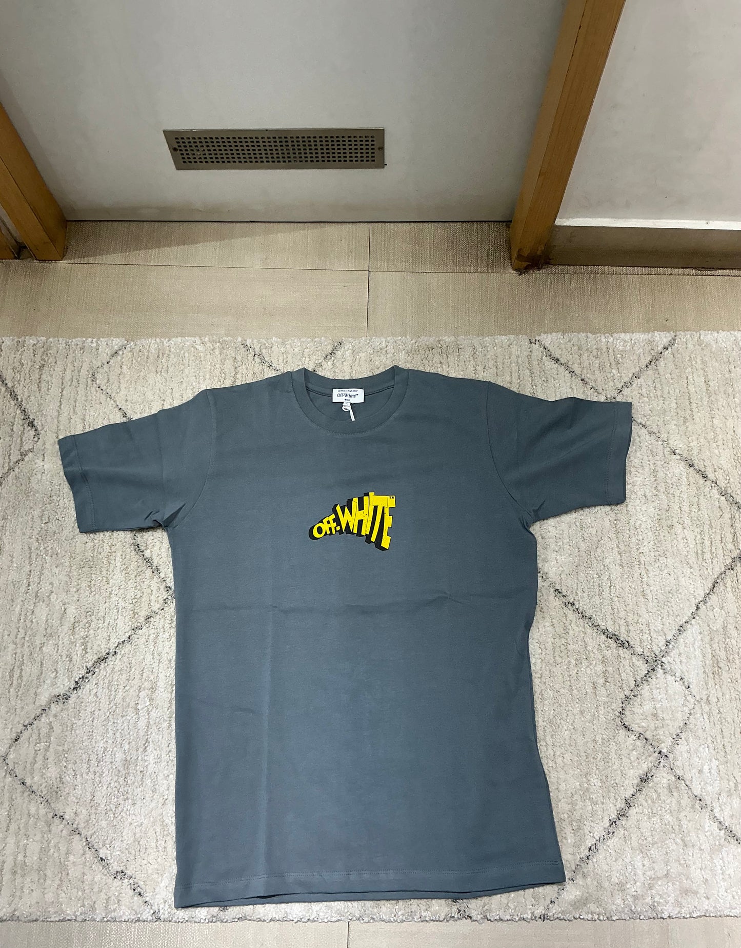 Men’s round neck T-shirts