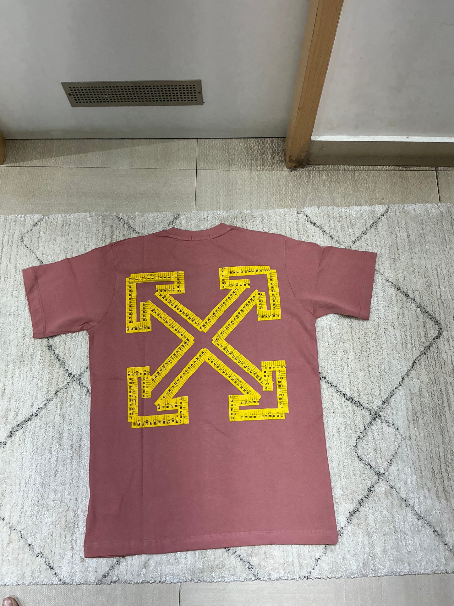 Men’s round neck T-shirts