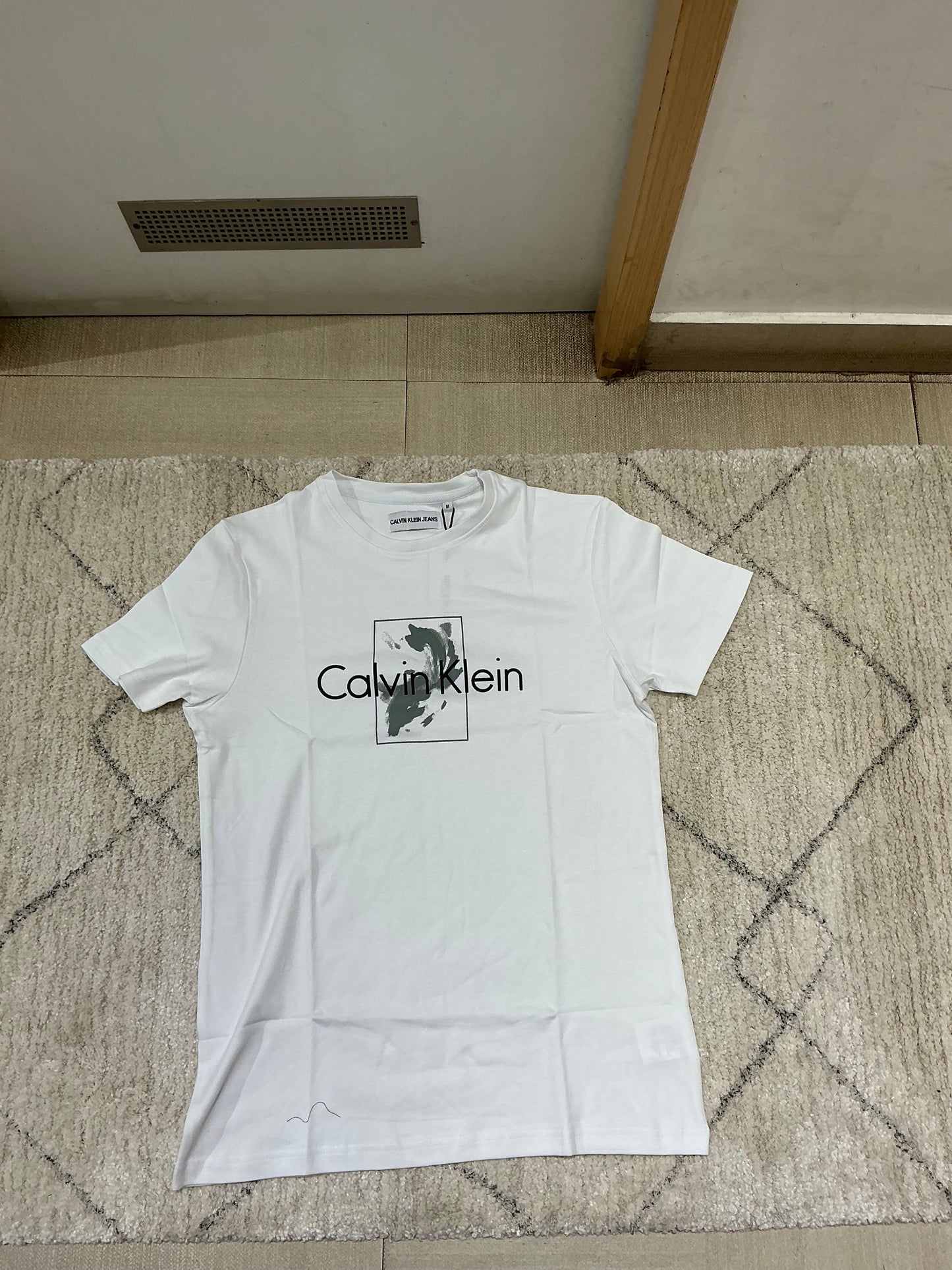 Men’s round neck T-shirts