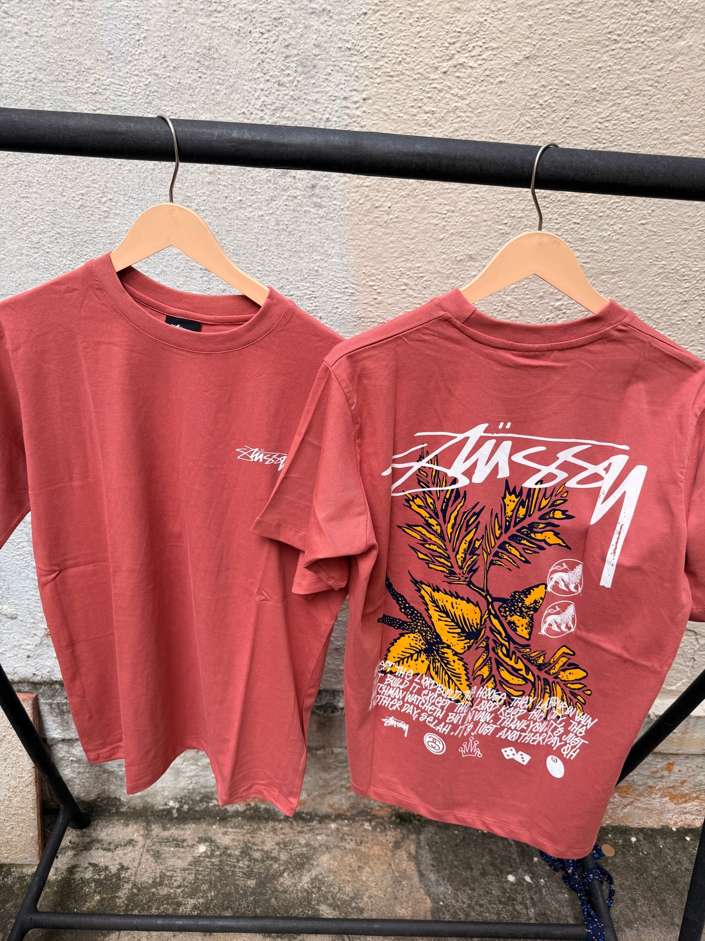 Mens round neck T-shirts Stu