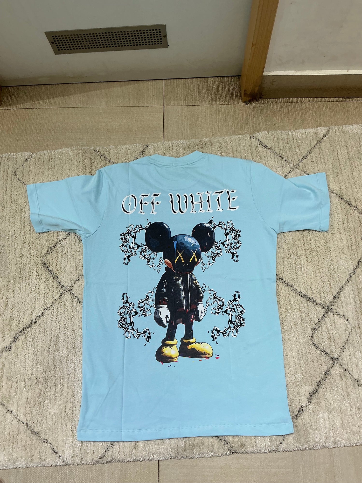 Men’s round neck T-shirts