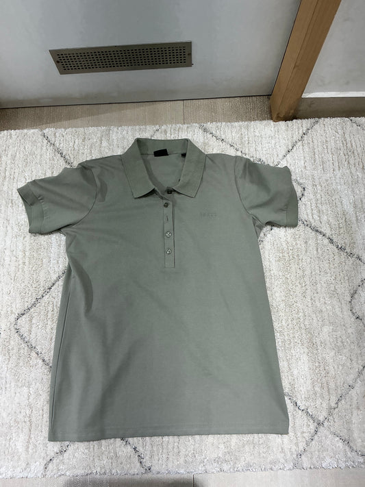 Ladies collar tshirt (L)