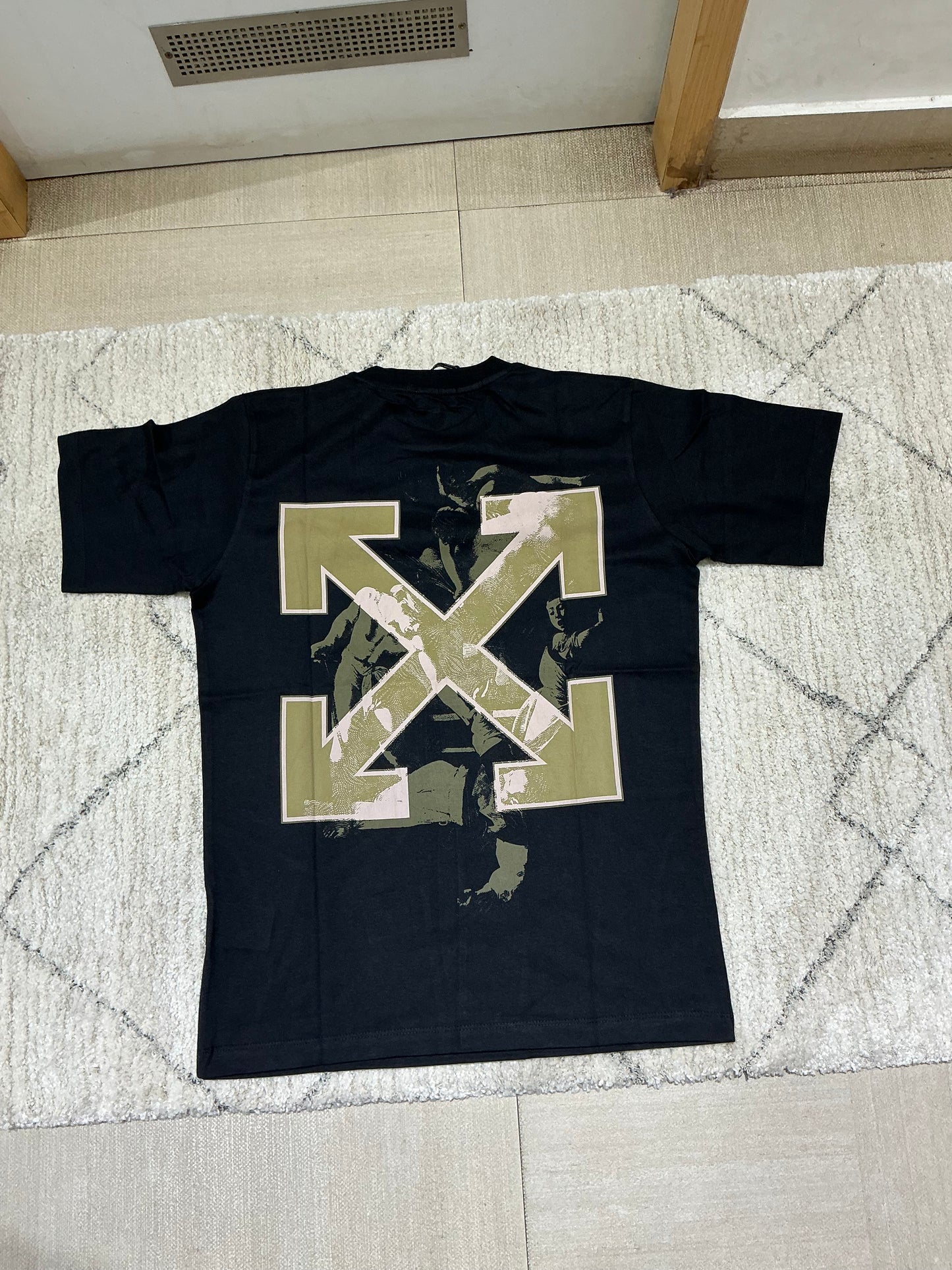 Men’s round neck T-shirts