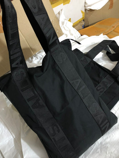 Tote bags